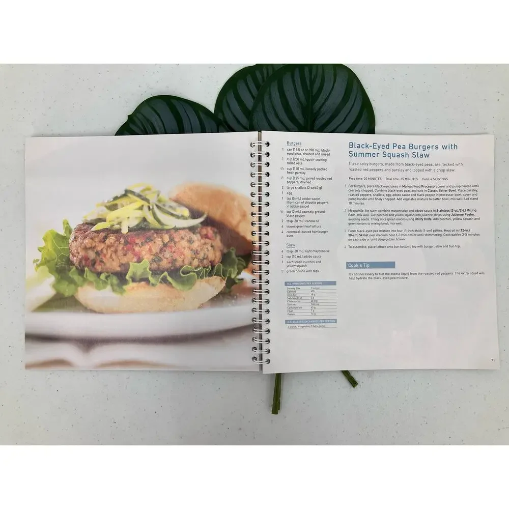 The Pampered Chef Vegetarian Table Spiral Bound Paperback 2011 Cookbook Book